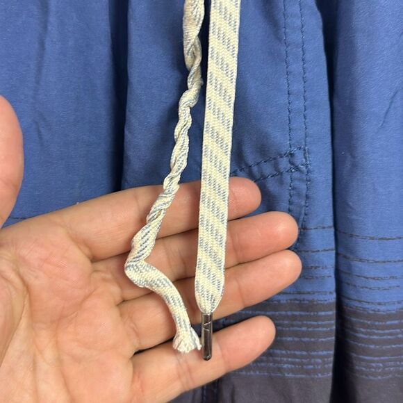 Vuori Mens Blue Black Striped Kore Hybrid Polyester Swim Workout Shorts Small - Picture 3 of 8